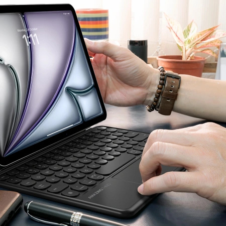 Etui z klawiaturą AMAZINGTHING Minimal Case Keylite Combo na iPad 11" 2025 - czarne