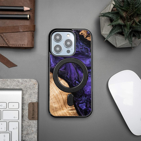 Etui z drewna i żywicy na iPhone 15 Pro MagSafe Bewood Unique Violet - fioletowo-czarne