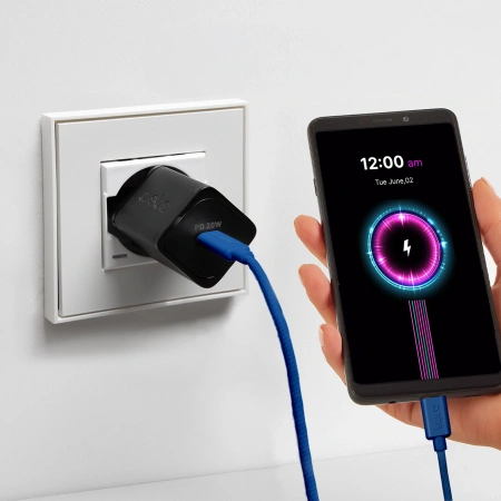 SBS KABEL USB-C 1,5M 60W DO TELEFONÓW Z OPLOCHEM DO ŁADOWANIA SZYBKIEGO