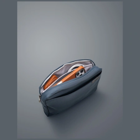 Torba UNIQ Arden Sling 2L - różowa