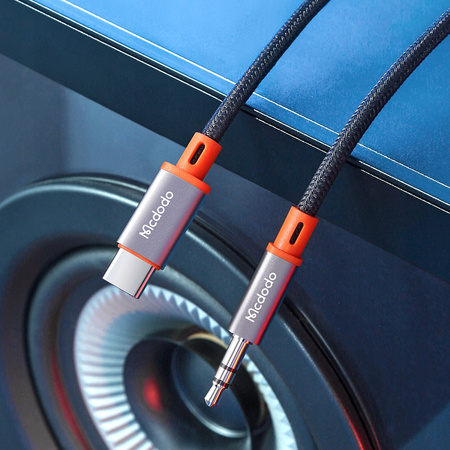 MCDODO USB C to mini jack 3.5mm phone adapter WITH DAC 1m