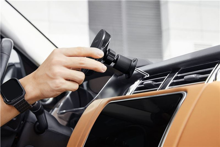 Pitaka MagEZ Car Mount Pro 2 Qi2