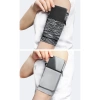 Materiałowa opaska armband na ramię do biegania fitness brązowy