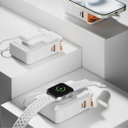 Ładowarka hybrydowa 4smarts 6w1          USB-C/USB-A PD 22.5W z powerbankiem 10 000 mAh, ładowanie indukcyjne Qi, kabel USB-C, biały