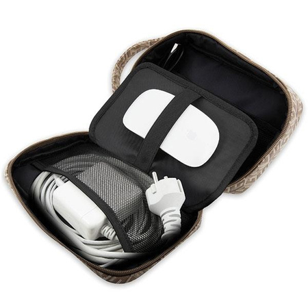 Torba Guess GUHBHGCFSEW Organizer - brązowe GCube Stripe