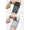 Materiałowa opaska armband na ramię do biegania fitness brązowy