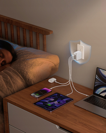 INNOSTYLE SUPER CUBE MOCNA SZYBKA ŁADOWARKA GAN PODRÓŻNA EU US UK AU 4X USB USB-C 100W BIAŁA