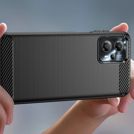 Carbon Case etui do Motorola Moto G53 / G13 elastyczny silikonowy karbonowy pokrowiec czarne