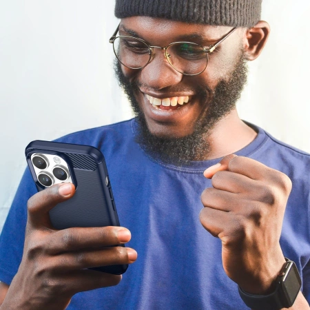 HURTEL CASE CARBON DO IPHONE 14 PRO MAX ELASTYCZNY NA TYŁ TELEFON POKROWIEC