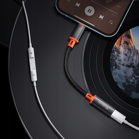 Mcdodo phone adapter, for iPhone, USB-C, silver