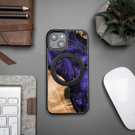 Etui z drewna i żywicy na iPhone 15 MagSafe Bewood Unique Violet - fioletowo-czarne