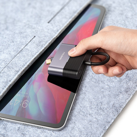 Adapter do telefonu Mcdodo  Przejściówka USB-C do VGA + HDMI 4K
