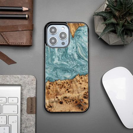 Etui z drewna i żywicy na iPhone 15 Pro Max Bewood Unique Uran - niebiesko-białe